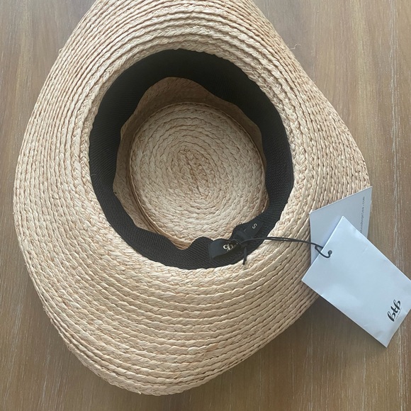 Beyond the Beach Hat - Picture 3 of 3